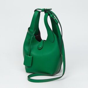 Elegant Green Leather Bucket Bag